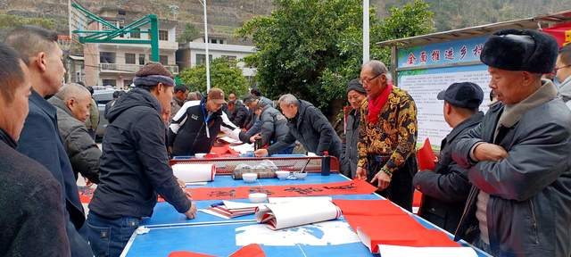 春潮涌动乡村暖 爱心汇聚振兴路  ——罗甸县深井村“政企同心”活动温暖启幕