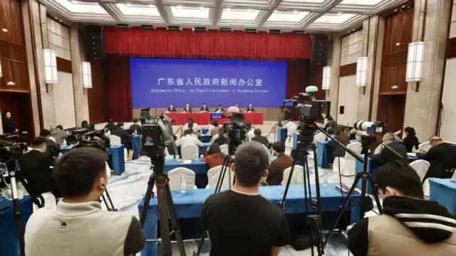 系列新闻发布会成为观察广东“十四五”的一个窗口。 图源:濠江区委宣传部 系列新闻发布会成为观察广东“十四五”的一个窗口。 图源:濠江区委宣传部
