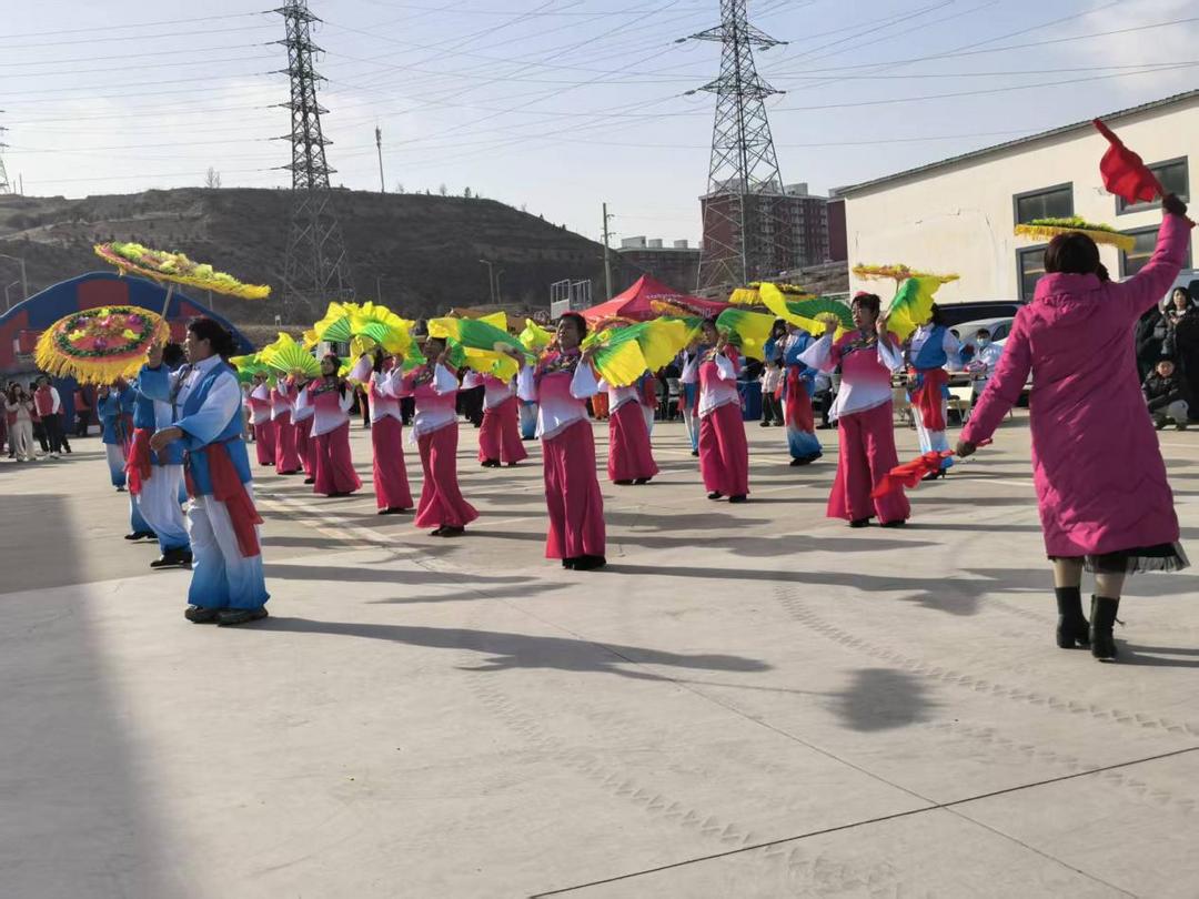 崇文路街道葡萄园社区开展“党建引领强根基 六链治理谱新篇 暖心年味在社区”主题活动