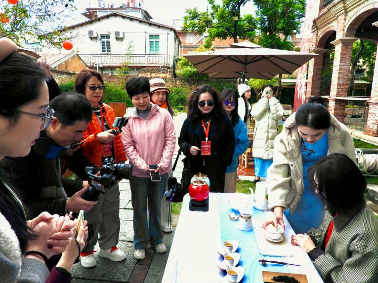 C:/Users/SUSHANYING/Desktop/海外华文媒体泉州行 宣传内容/1.28配图/微信图片_20260128171041_905_198.jpg微信图片_20260128171041_905_198