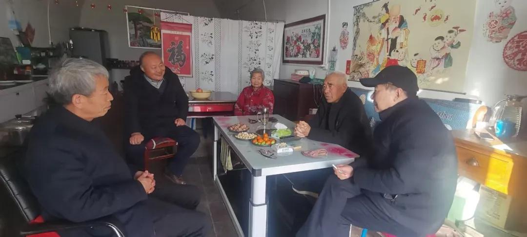 <a href=https://www.shidiannet.com/zt/shaanxi/ target=_blank class=infotextkey>陕西</a>白水杜康开展“情系老职工 新春送温暖”春节走访慰问活动