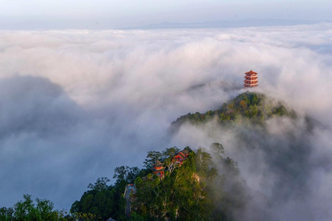 <a href=https://www.shidiannet.com/zt/shaanxi/ target=_blank class=infotextkey>陕西</a>交控服务管理集团午子山服务区景色优美如画中