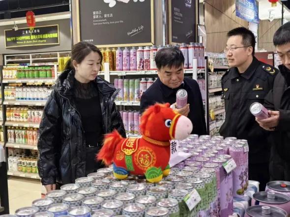 榆林市市场监督管理局党组成员、副局长惠振苏带队开展春节前食品安全专项督导检查