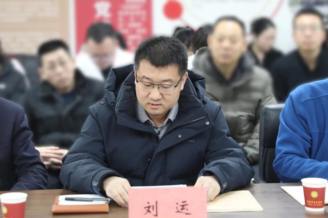 榆阳区卫生健康局党组成员、副局长刘运