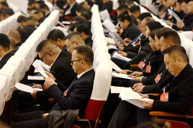 贵州六盘水市钟山区九届人大五次会议隆重开幕-图片5