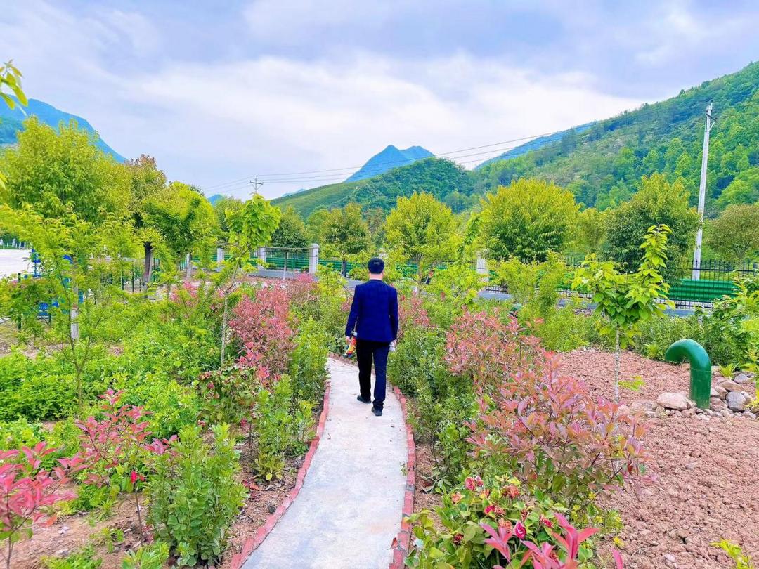 <a href=https://www.shidiannet.com/zt/shaanxi/ target=_blank class=infotextkey>陕西</a>交控服务管理集团午子山服务区：以优良生态营造舒心的服务环境