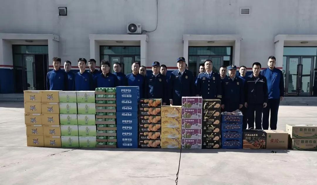 榆林市消防支队副支队长曹晓峰一行到神木富油能源科技有限公司消防队走访慰问