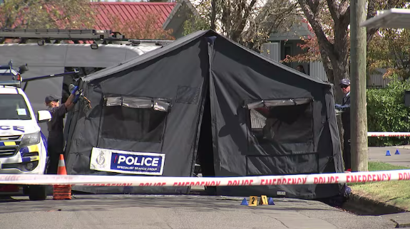 基督城住宅区发生疑似帮派枪击案 四人受伤三嫌犯落网