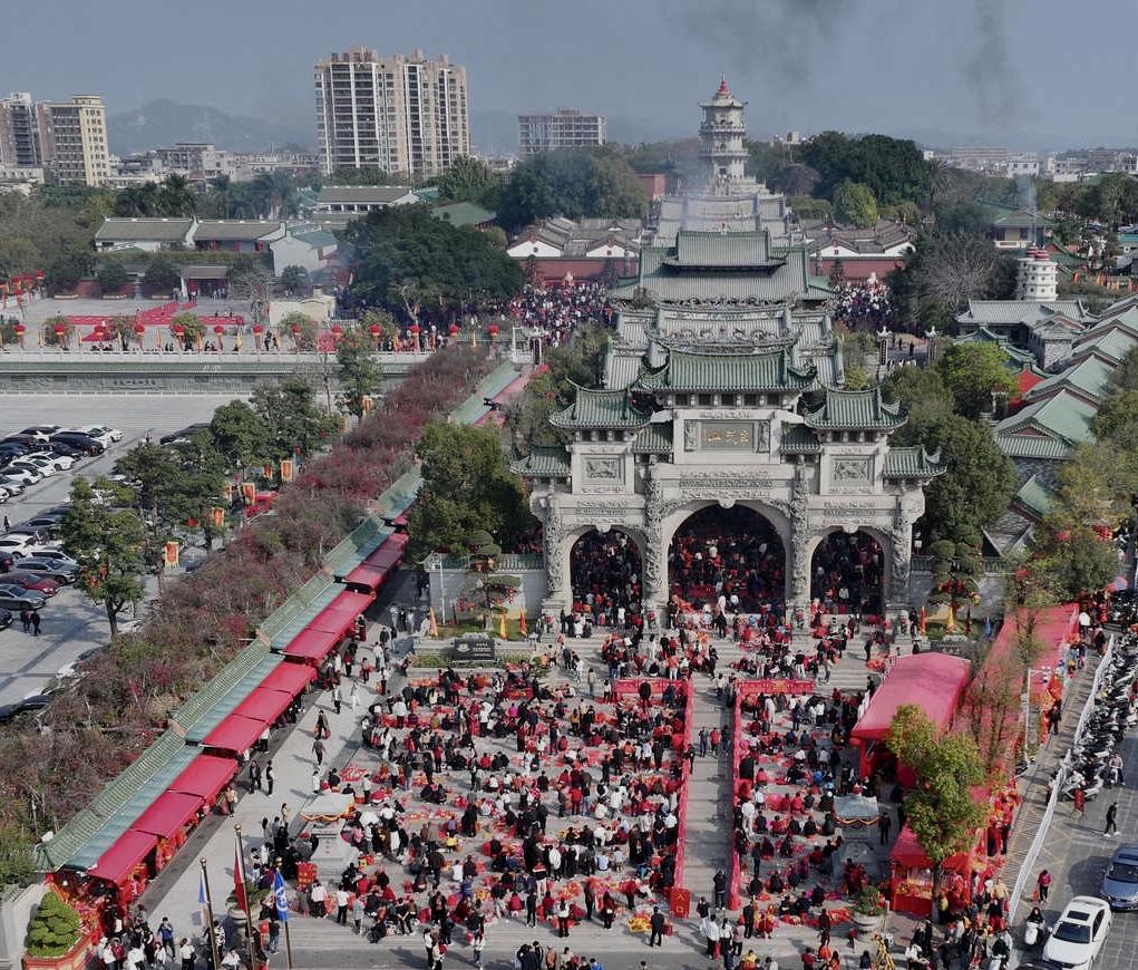 玄武山｜春节祈福人潮涌动 欢乐祥和浓浓年味-华闻时空