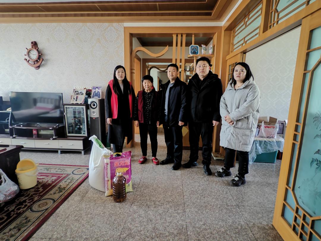 榆林市人民对外友好协会赴芹涧路社区开展春节慰问活动