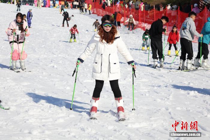 “中国凉都”端上“雪饭碗”