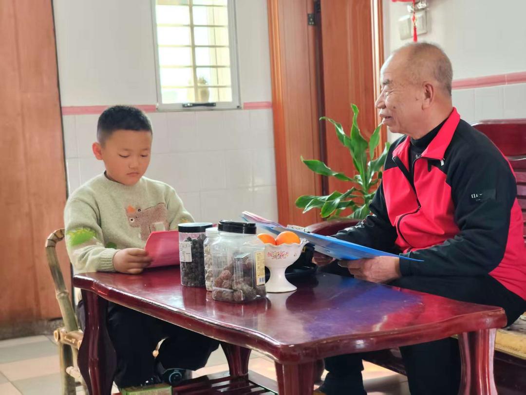 适应新环境 初心终不忘——福建永春县五里街社区老年协会召开工作会议