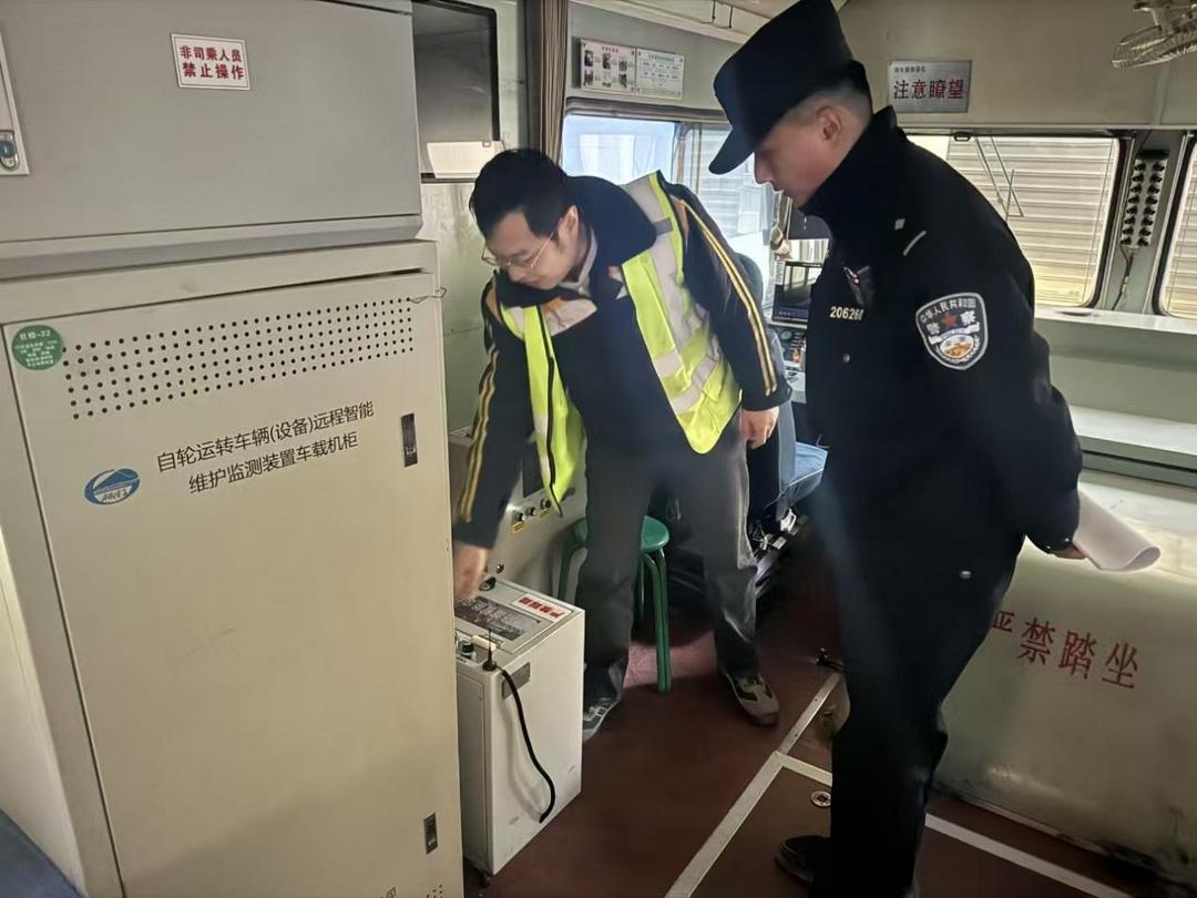 富县北站派出所多维护航 全力筑牢春运返程安全防线