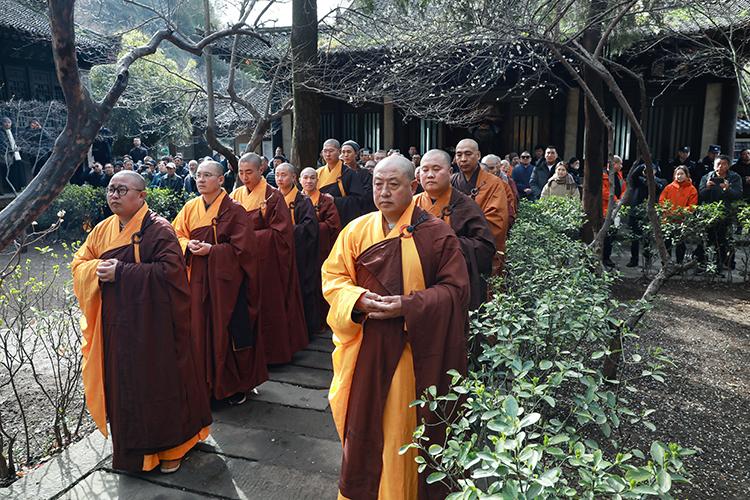 本如法师圆寂三周年追思赞颂法会在长安区净业寺庄严举行(图2)