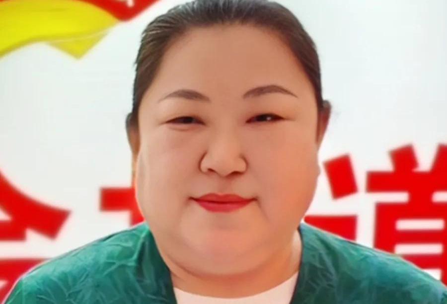 庄艳、李驰、陈旺弟、周冲代表:让劳动者有站着赚钱的尊严,也有坐下休息的权利_全球_新闻_华人头条
