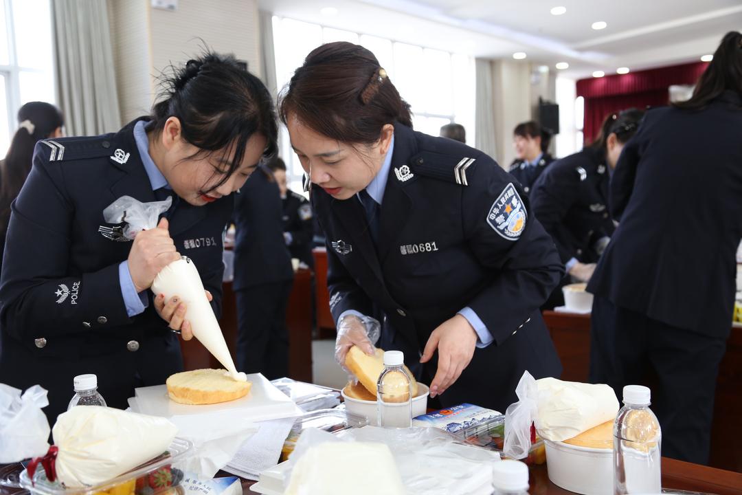 蛋糕DIY主题活动