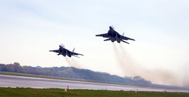 军队，塞尔维亚，米格战机，29