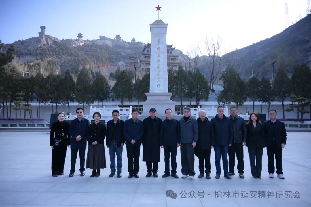 在神府革命纪念馆调研