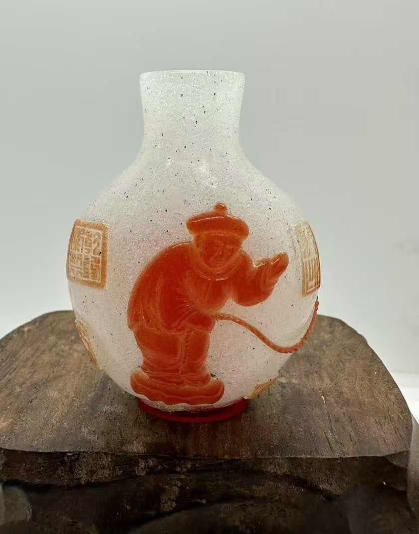 信不信由你，辛加皮套料鼻烟壺工藝康乾盛世代表頂峯之作迄今無人能突破
