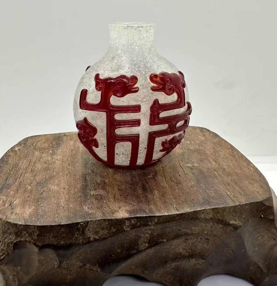 信不信由你，辛加皮套料鼻烟壺工藝康乾盛世代表頂峯之作迄今無人能突破