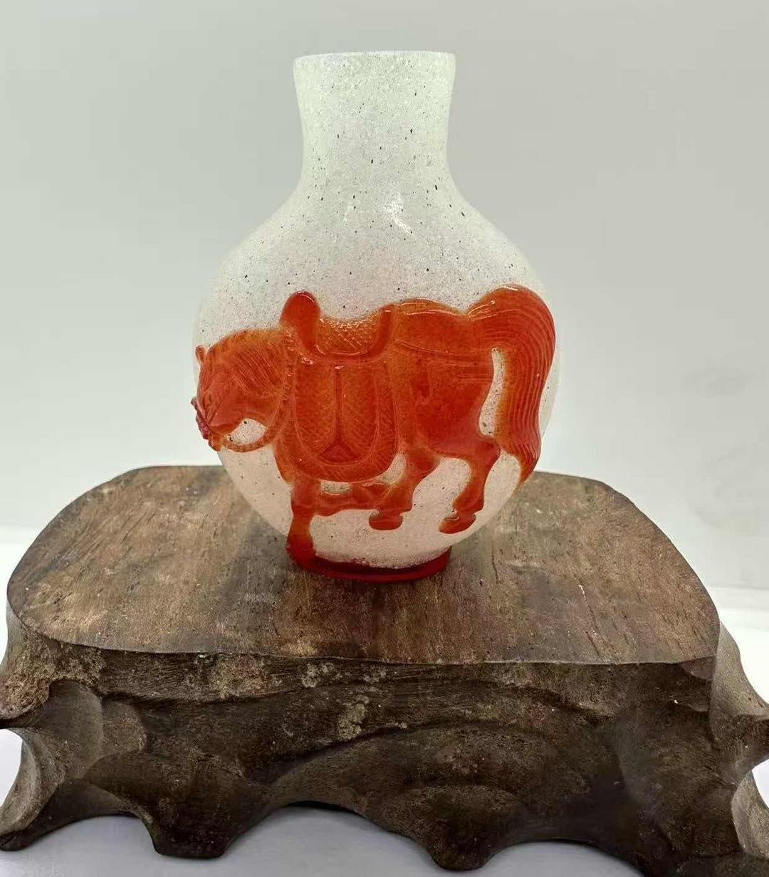 信不信由你，辛加皮套料鼻烟壺工藝康乾盛世代表頂峯之作迄今無人能突破