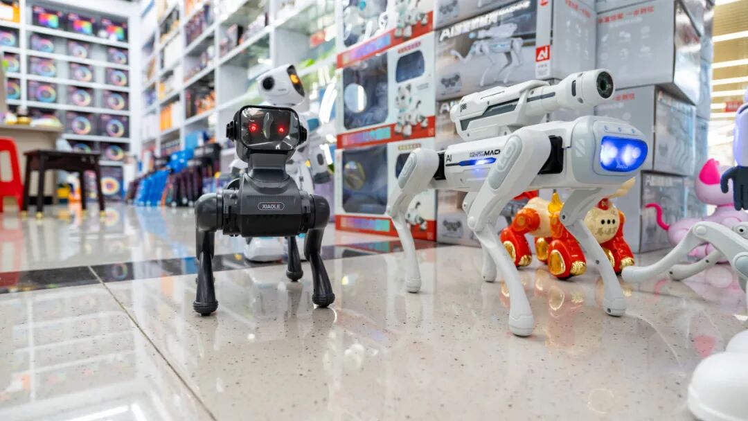 从“鸡毛换糖”到“AI出海”：义乌智造随中欧班列奔赴全球