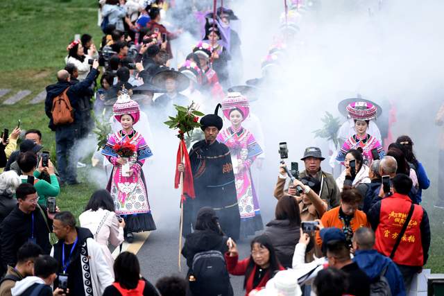 花海深处祭花神 非遗盛典引客来——百里杜鹃金坡景区“祭花神”非遗展示活动-图片1