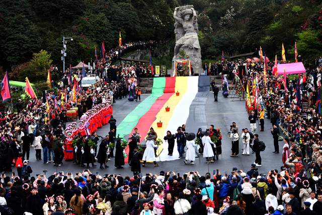 花海深处祭花神 非遗盛典引客来——百里杜鹃金坡景区“祭花神”非遗展示活动-图片2