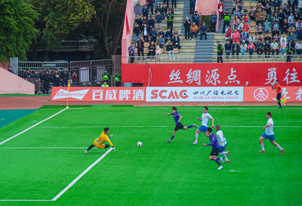 In the fifth round of the Sichuan Super League final, Nanchong team defeated Dazhou team 3-1 at home and ranked sixth on the points table