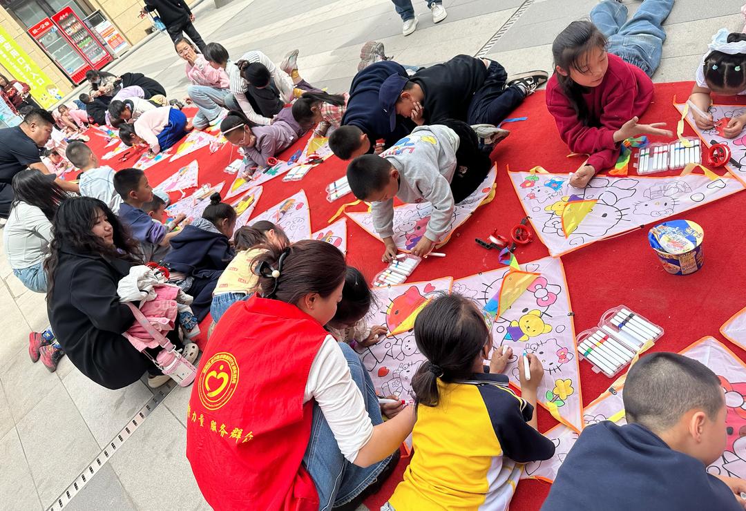 公园华府活动现场 白健美摄