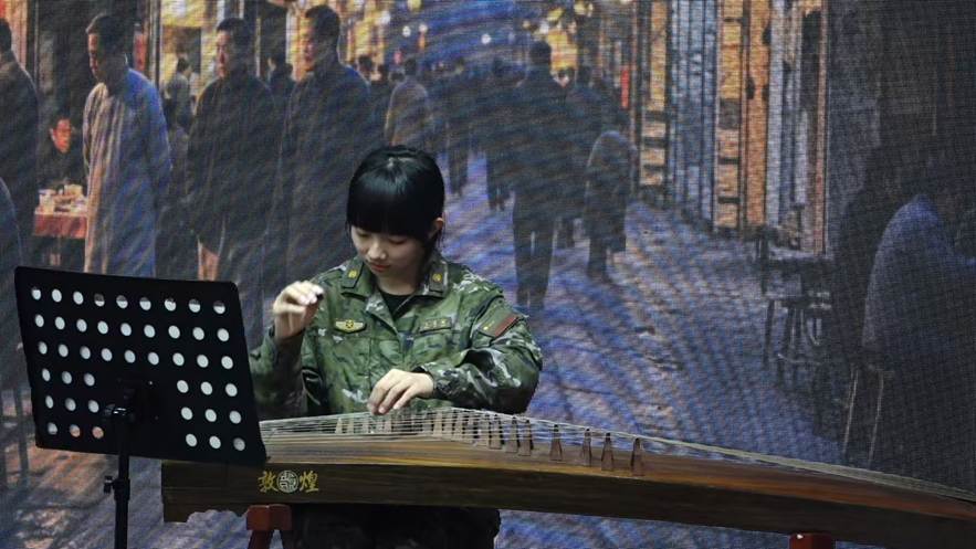 �����������Ƭ (14)