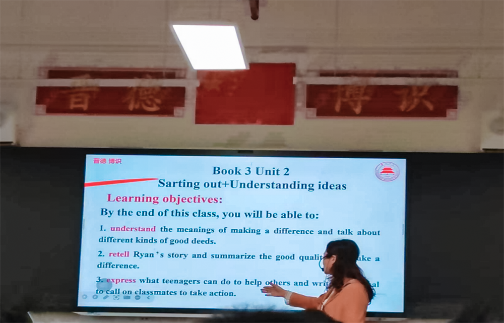 Focusing on the future of dual teacher classroom co education