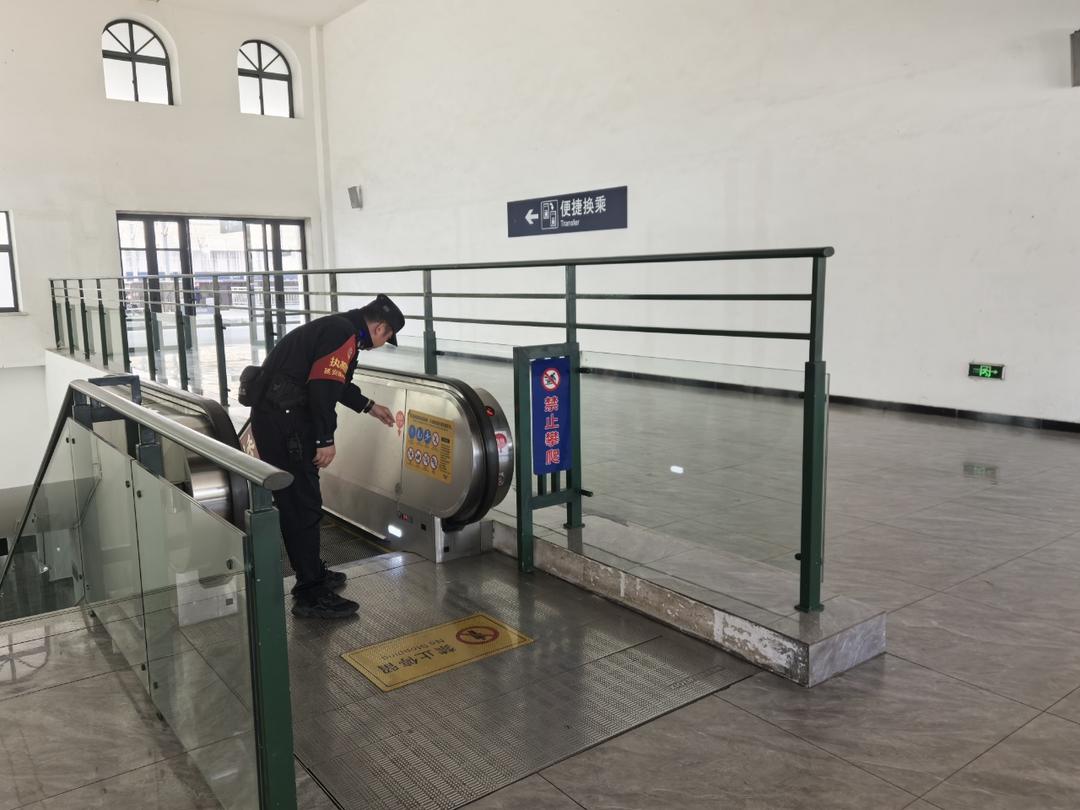 五四青春践初心，绥德铁警勇担当