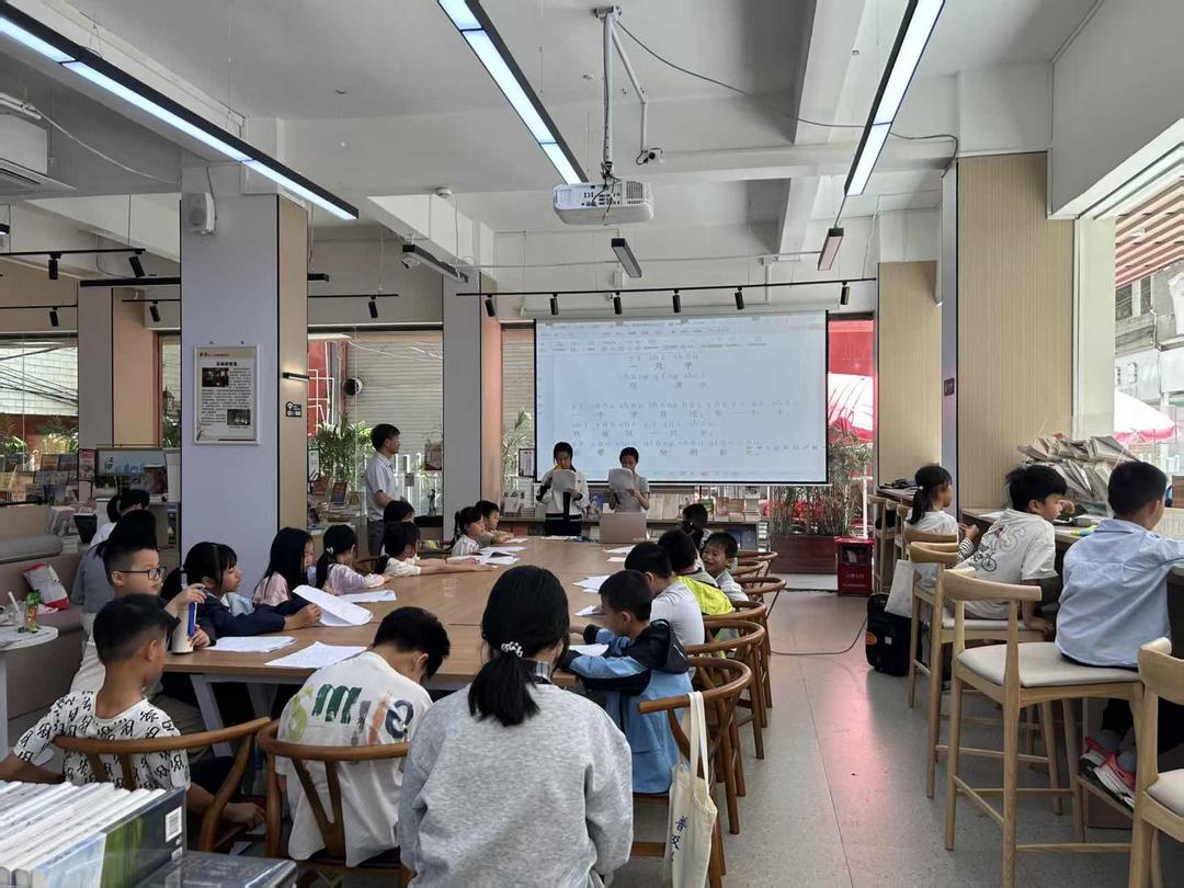 图片[2]-翁源县举办岭南历史名人文化讲座 助力全民阅读走深走实-华闻时空