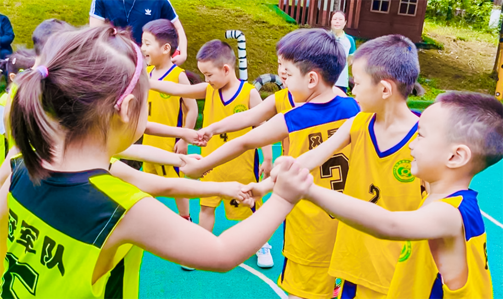 Little players set sail basket by basket