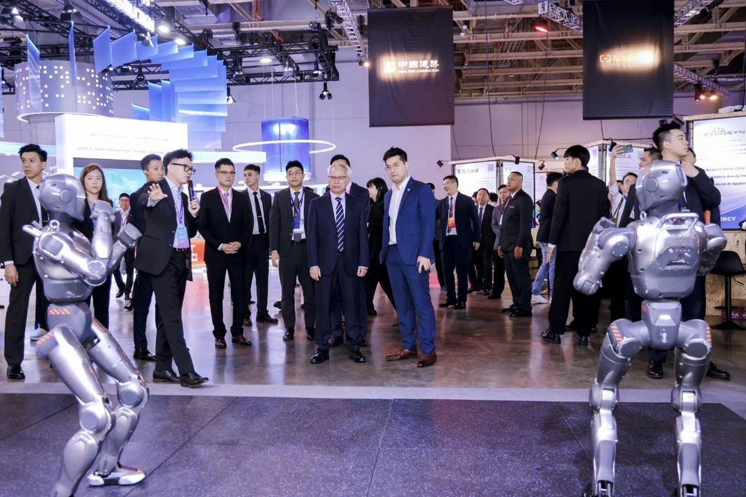 图片[3]-岑浩辉到BEYOND Expo 2026展区调研，支持本澳创新科技发展-华闻时空