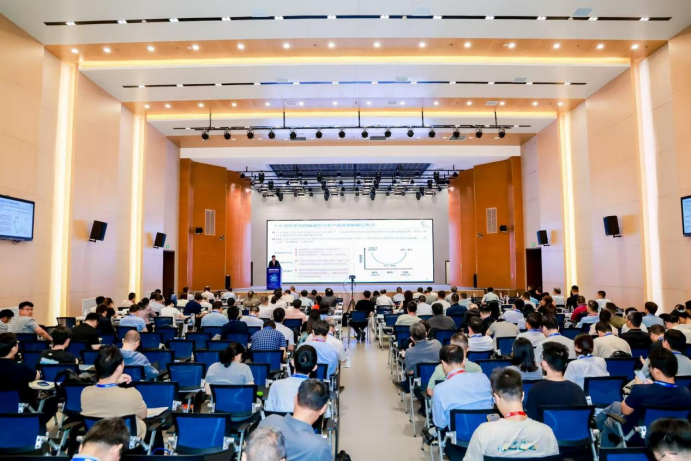 政产学研用齐聚郑州，2026未来商用车及专用车技术与产业大会成功举行