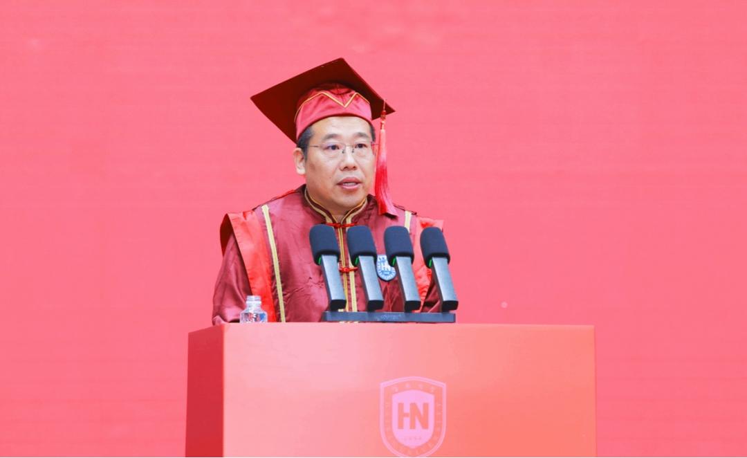 图片[5]-海南大学举办2026年本科生毕业典礼暨学士学位授予仪式-华闻时空