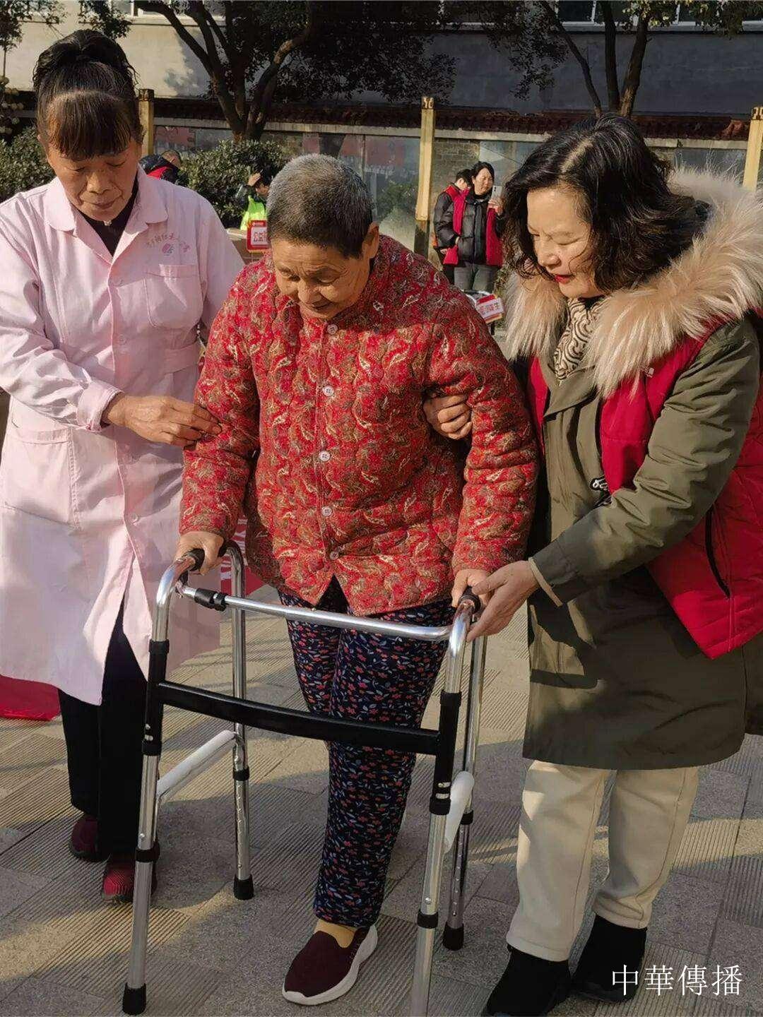 扶不扶:莫让个案阴影侵蚀善良根基,守护公序良俗方见人间正义!——中华传播首席顾问 陈友锋