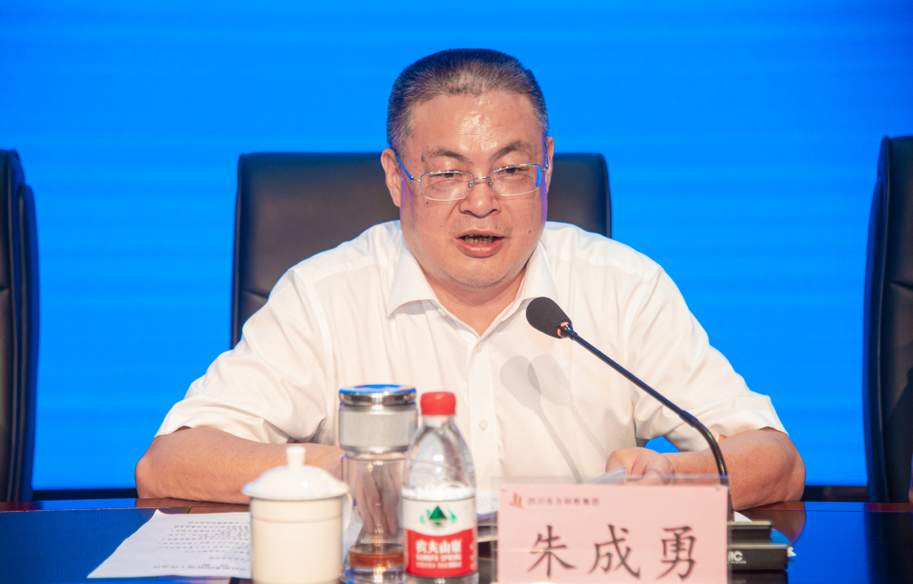 ue27180959701488.jpg
