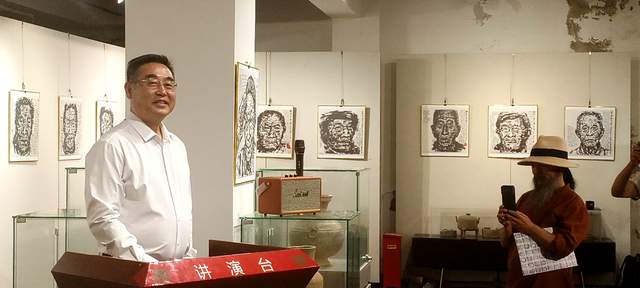 丹青铸脊梁 浩气贯长虹——“杜宁抗战少数民族军人画像作品巡展”在贵阳隆重开幕