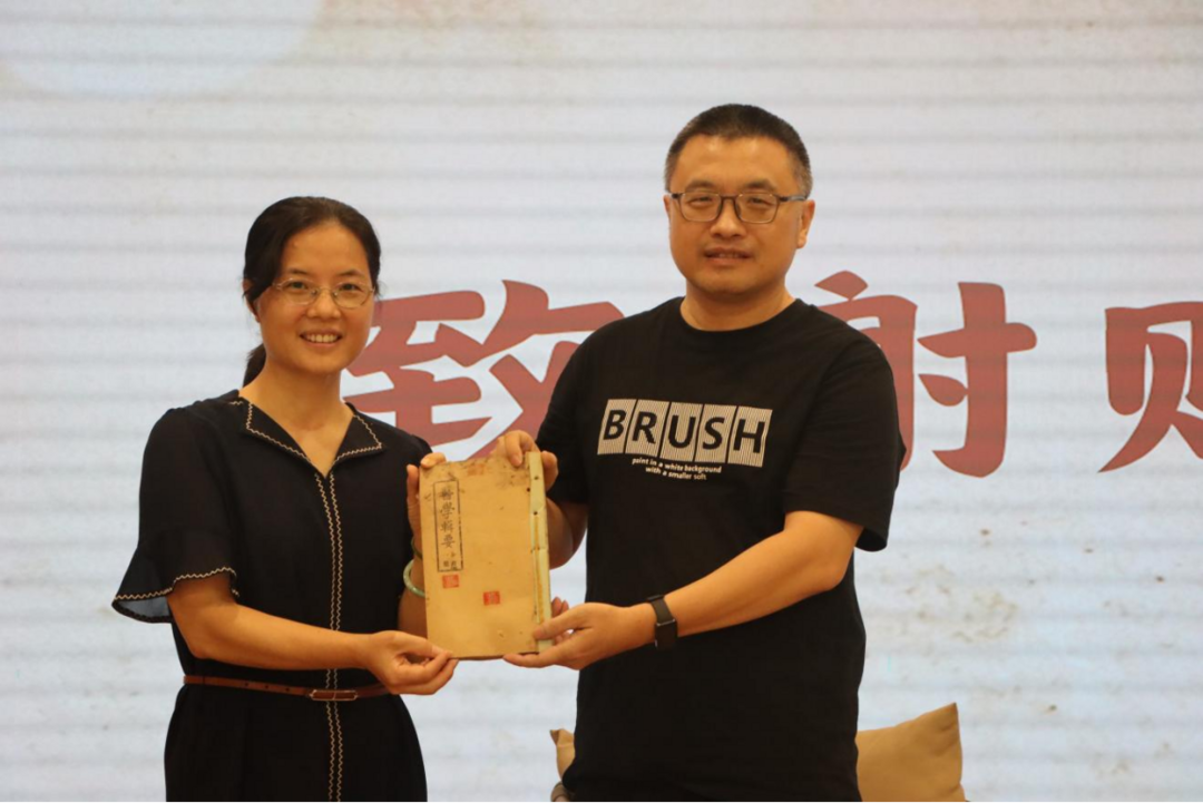 图片[5]-“侨乡光影·经典留存——电影海报展主题分享会”在新会举行-华闻时空