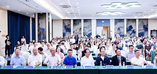数智化康养旅居,数实创新发展,贵阳启动全球OPC(贵阳)AI影视数字峰会