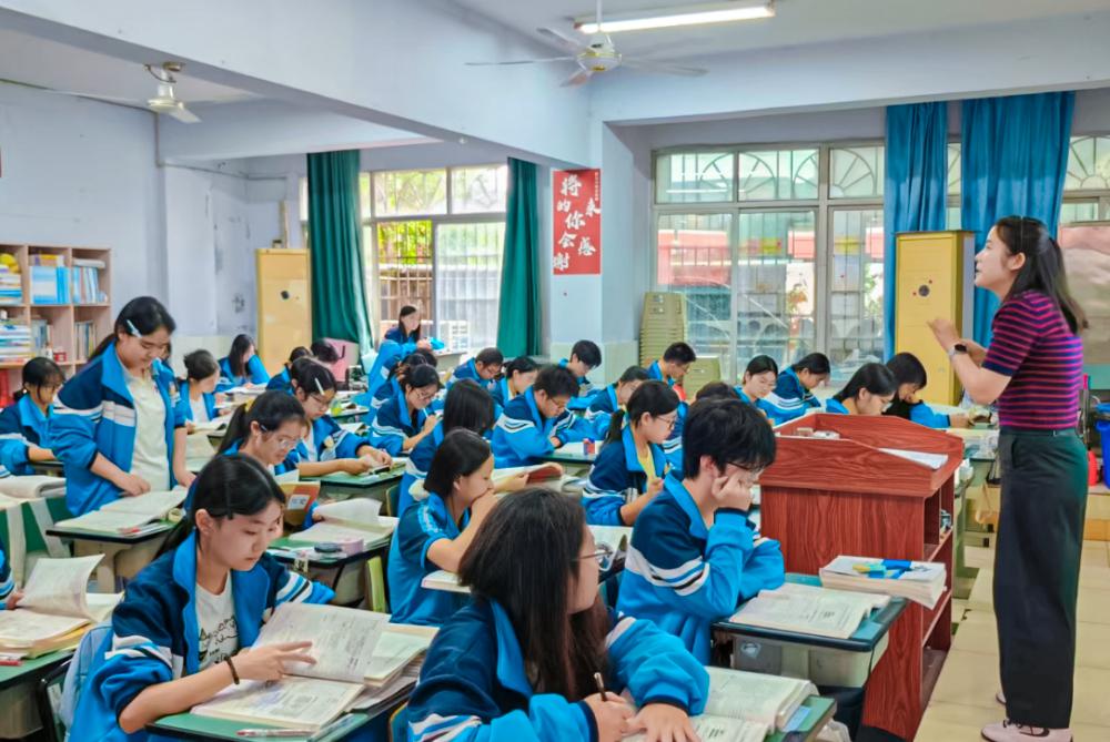 In class guidance for pulse diagnosis, precise teaching and research assistance for exam preparation