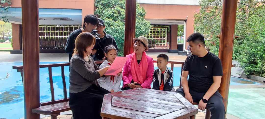 廿五载禅心育桃李 一寸暖阳润童心——记著名教育家宋馨深耕青少年心理公益教育之路 廿五载禅心育桃李 一寸暖阳润童心——记著名教育家宋馨深耕青少年心理公益教育之路