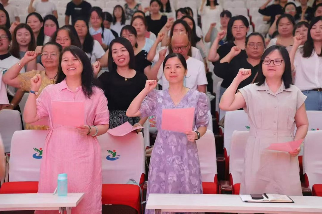 廿五载禅心育桃李 一寸暖阳润童心——记著名教育家宋馨深耕青少年心理公益教育之路 廿五载禅心育桃李 一寸暖阳润童心——记著名教育家宋馨深耕青少年心理公益教育之路