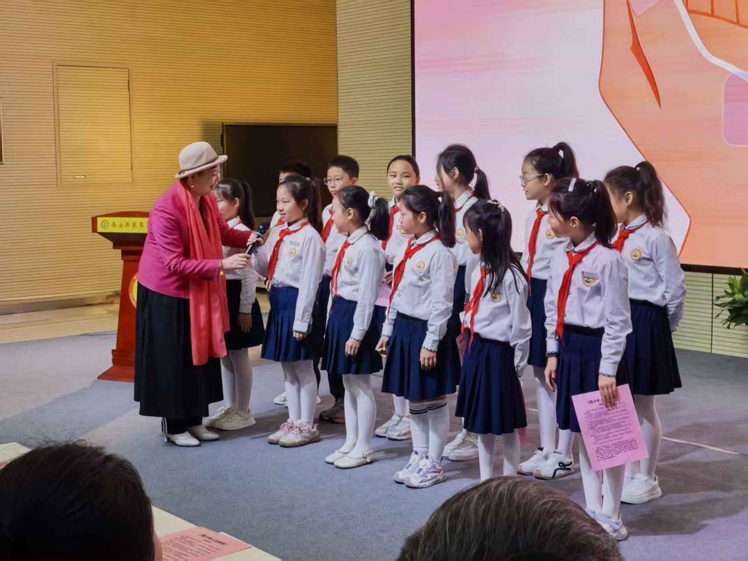 廿五载禅心育桃李 一寸暖阳润童心——记著名教育家宋馨深耕青少年心理公益教育之路 廿五载禅心育桃李 一寸暖阳润童心——记著名教育家宋馨深耕青少年心理公益教育之路