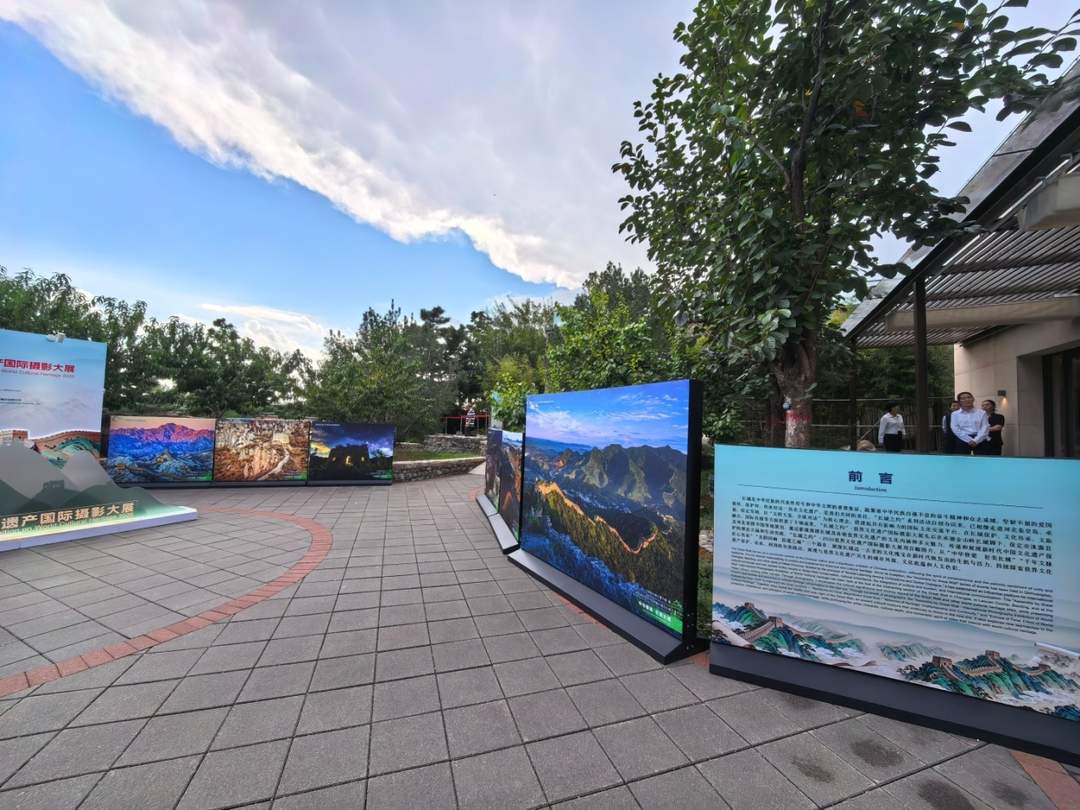摄影大展入展现场 翟子春 摄 (2).jpg