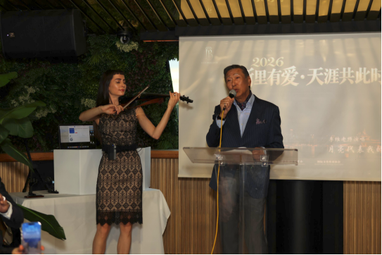 中秋表演_自然提亮