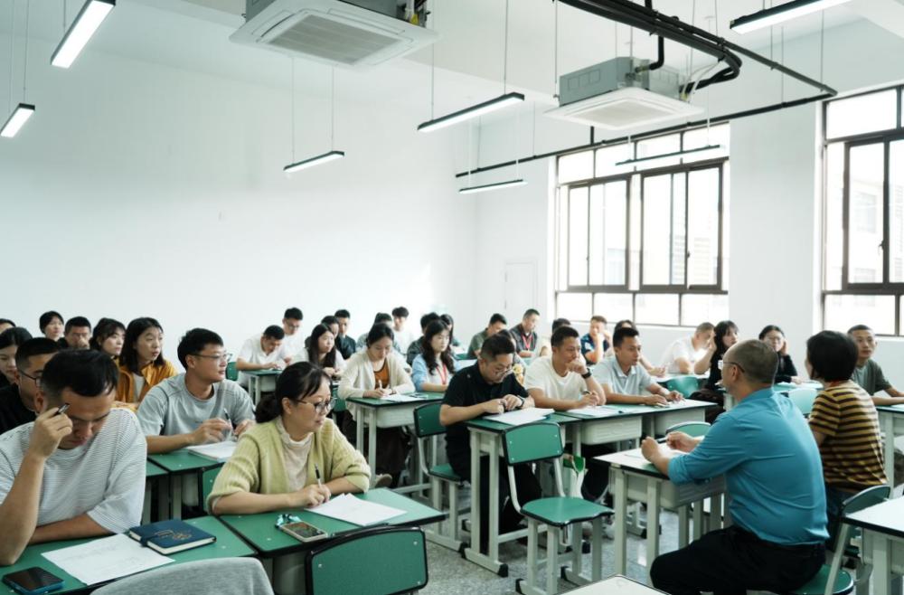 Nanchong Transportation Technical School: Historical Echoes Passing on from Generation to Generation
